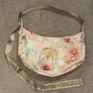 BAGGU Collina Strada Medium Crescent